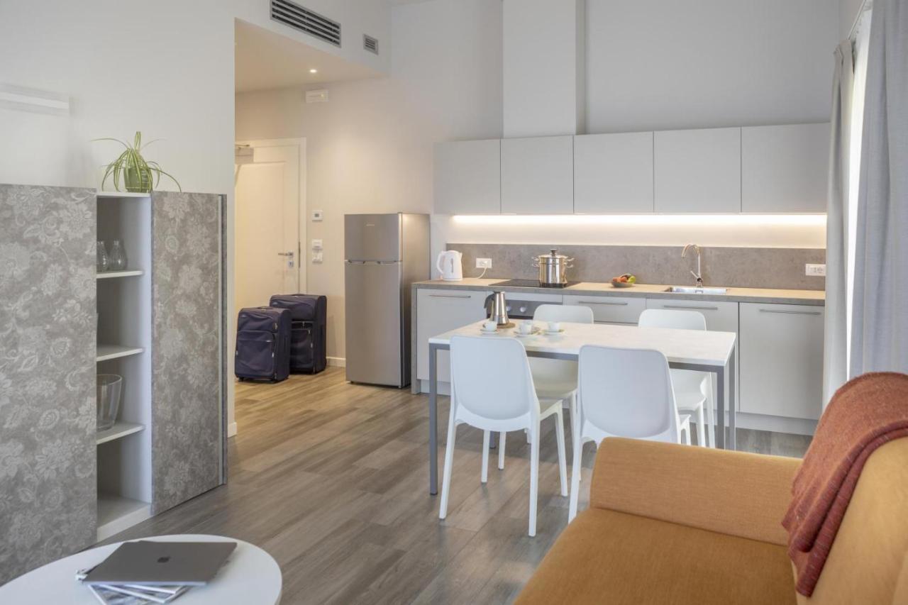 Relais Zenner Aparthotel Toscolano Maderno Buitenkant foto